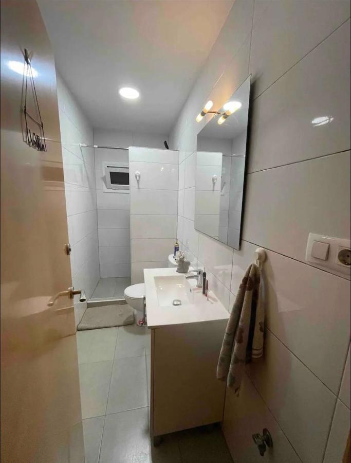Cozy Room Next To El Prat Airport Ελ Πρατ ντε Λομπρεγκάτ Εξωτερικό φωτογραφία